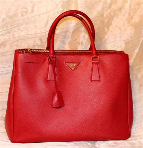 borsa prada rossa pelle|prada borse da donna.